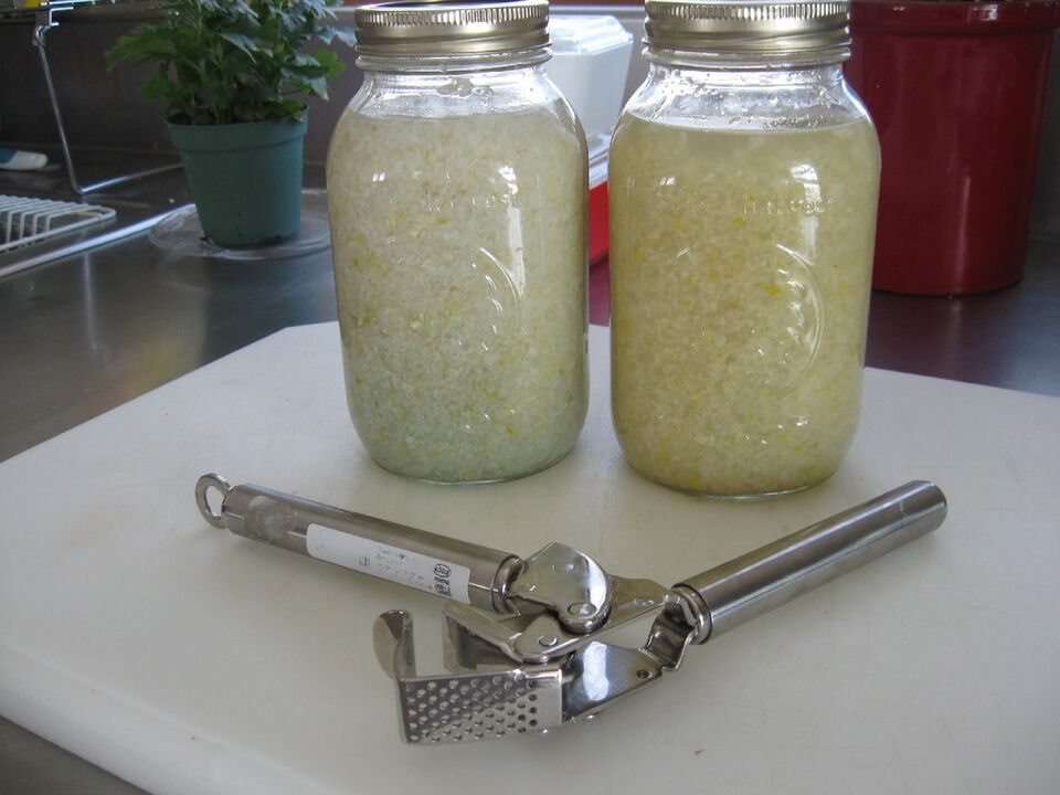 garlic tincture to enhance potency